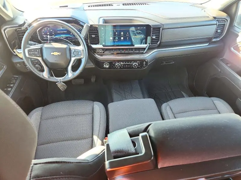 2023 CHEVROLET SILVERADO K1500 LT  