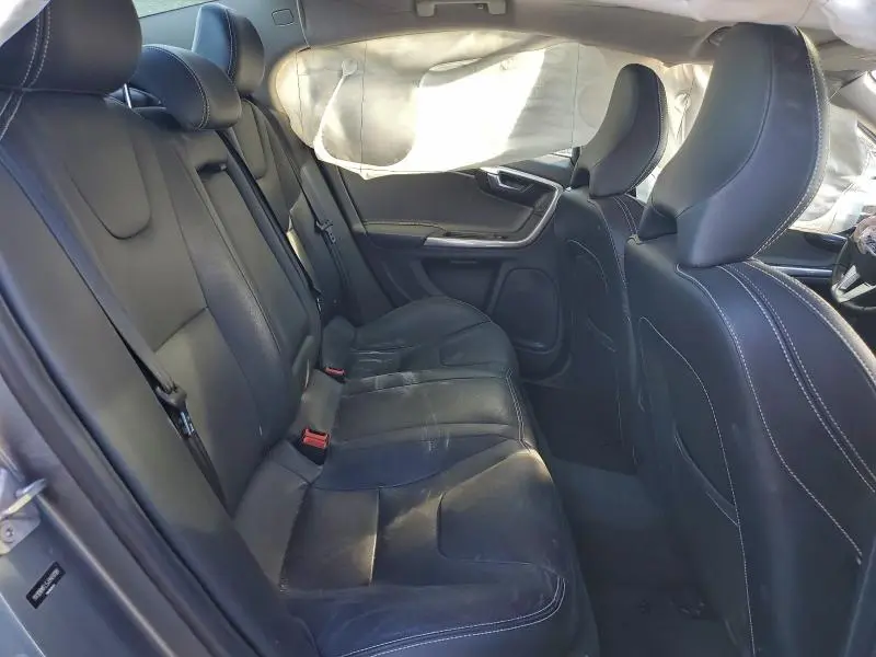 2018 VOLVO S60 DYNAMIC  