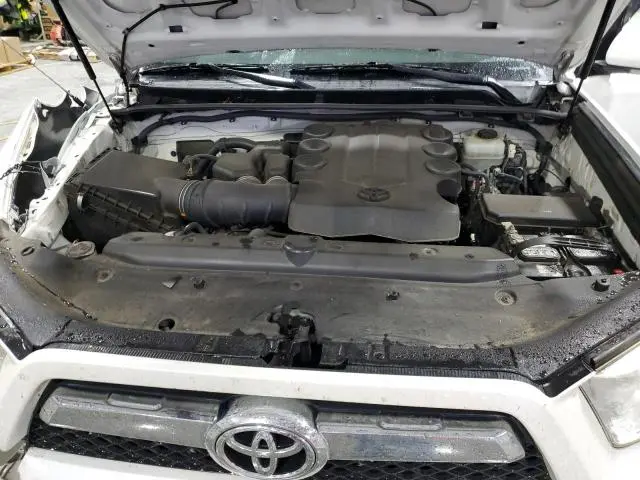 2011 TOYOTA 4RUNNER SR5  