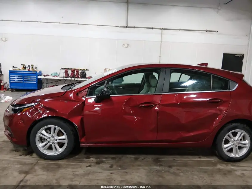 2018 CHEVROLET CRUZE LT AUTO