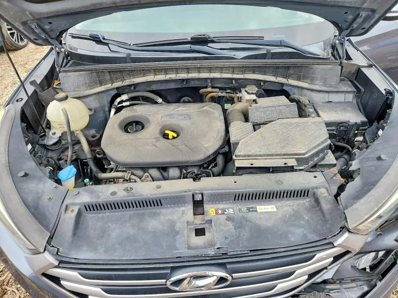 2017 HYUNDAI TUCSON SE PLUS  