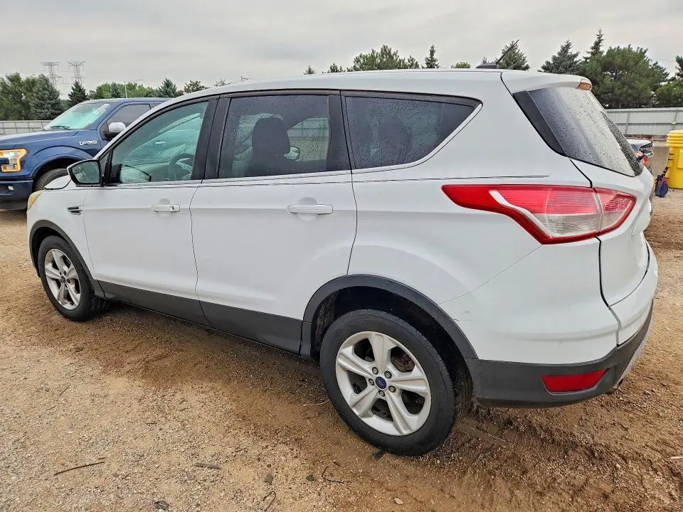 2016 FORD ESCAPE SE  