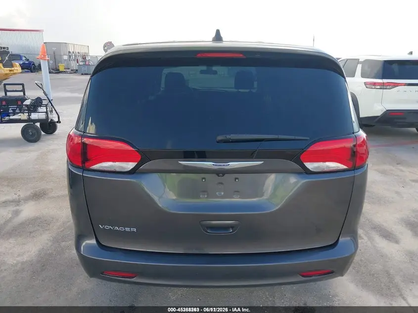 2020 CHRYSLER VOYAGER L