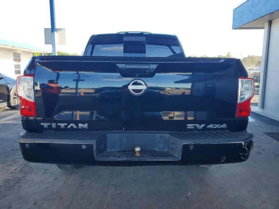 2023 NISSAN TITAN S  