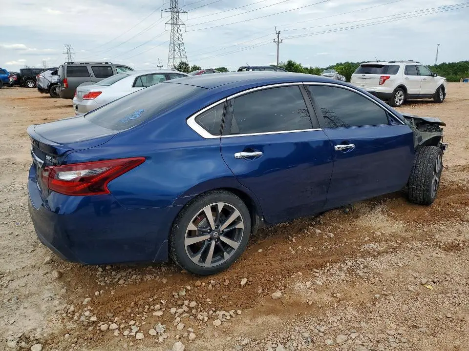 2017 NISSAN ALTIMA 2.5 SR  