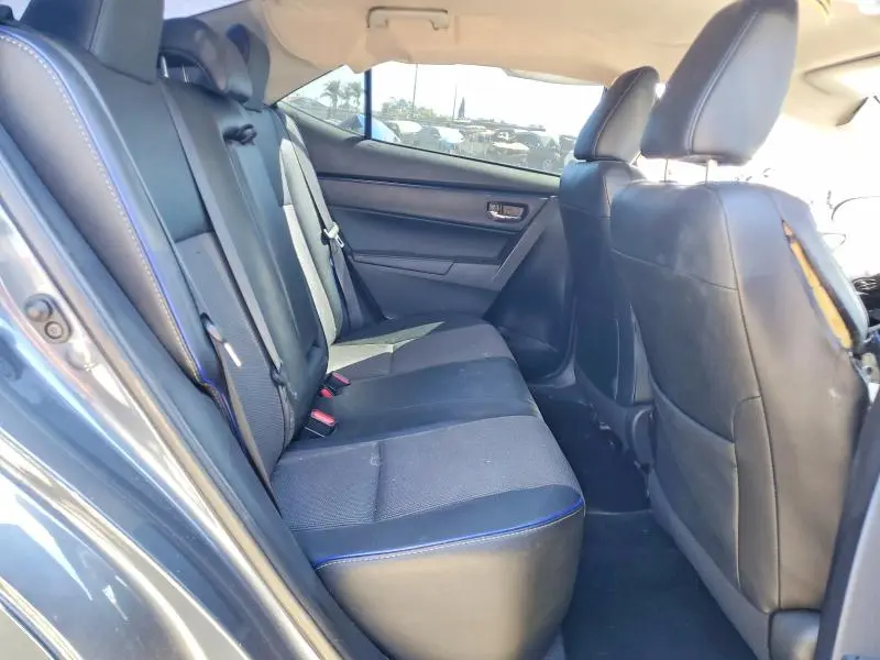 2017 TOYOTA COROLLA SE  