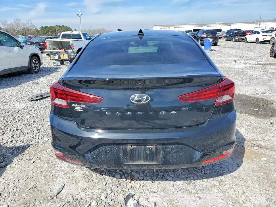 2019 HYUNDAI ELANTRA SEL  