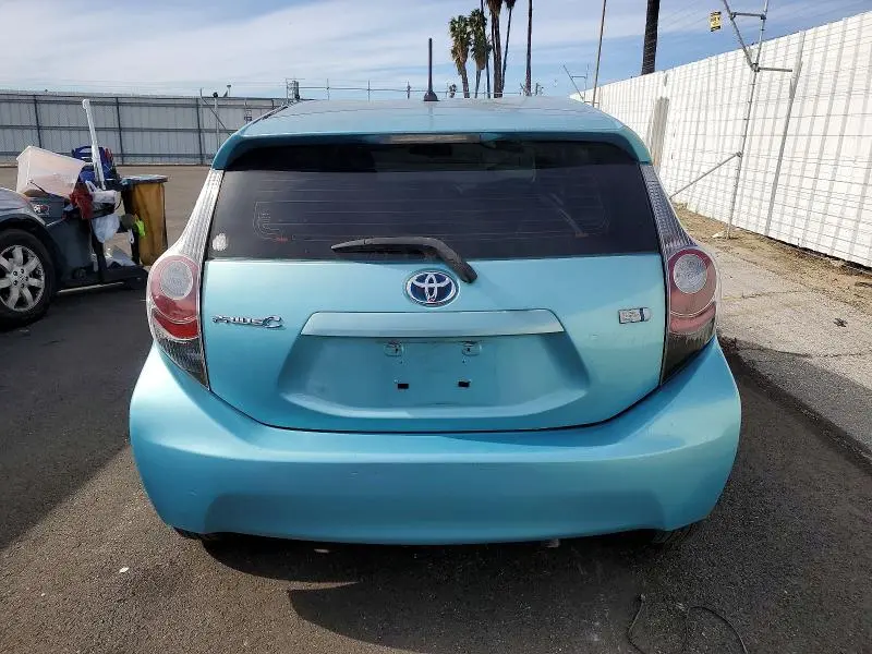 2014 TOYOTA PRIUS C   