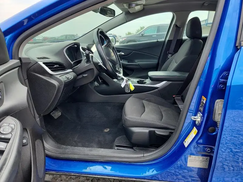 2017 CHEVROLET VOLT LT  
