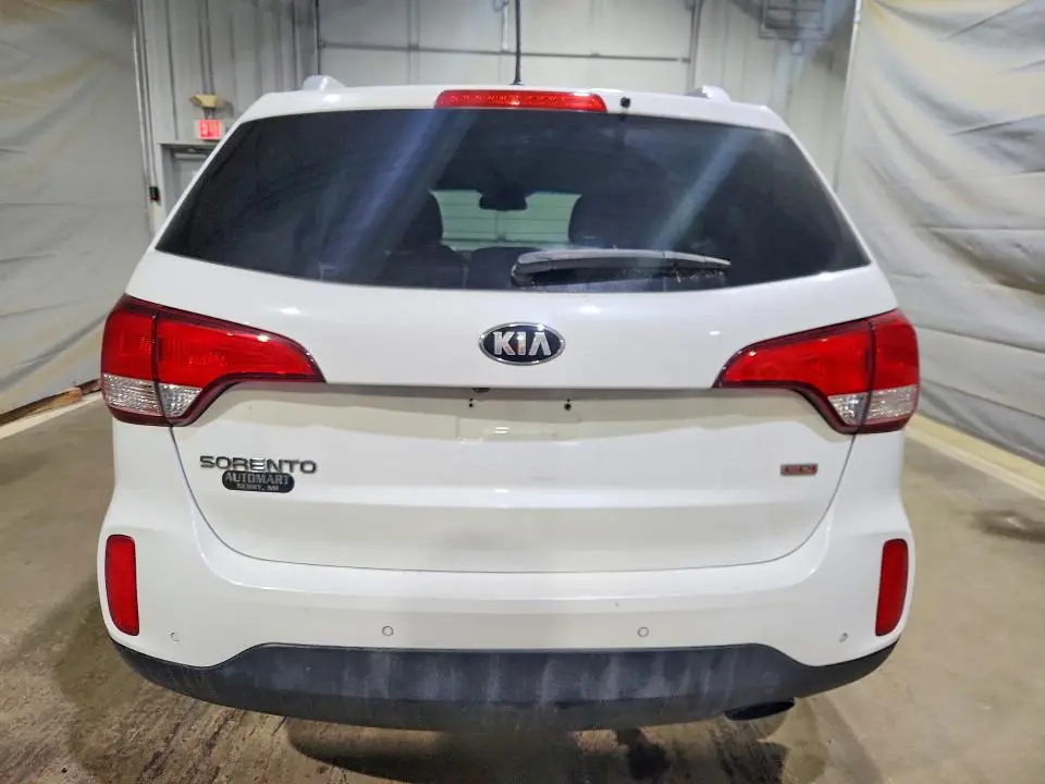2014 KIA SORENTO LX  