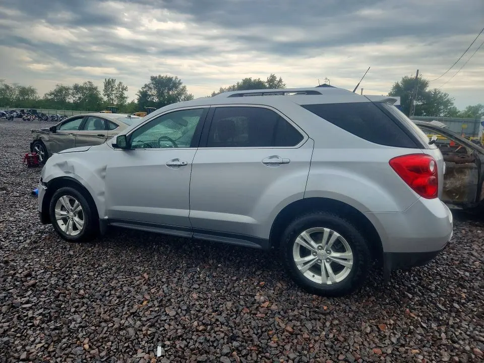 2010 CHEVROLET EQUINOX LT  