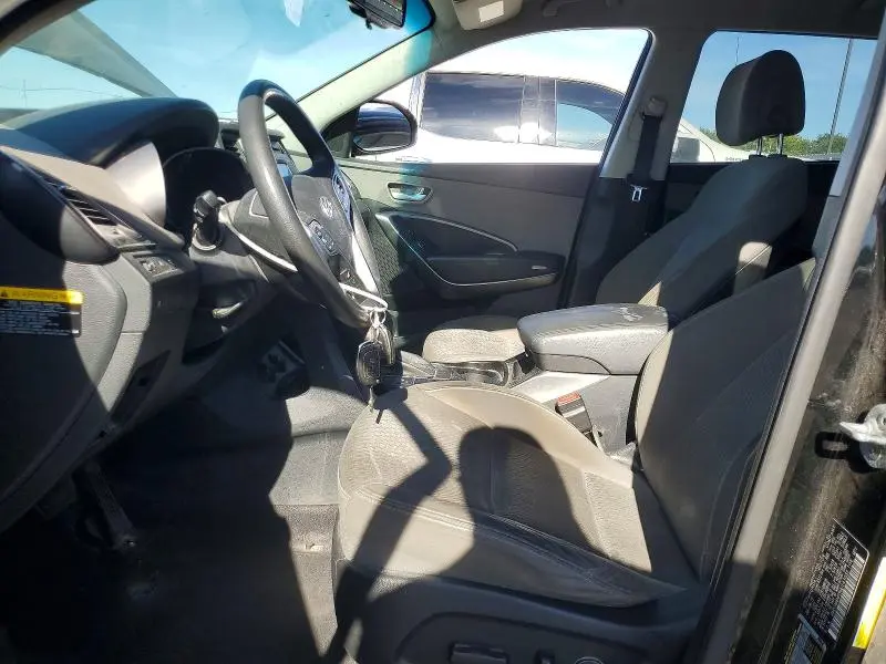 2016 HYUNDAI SANTA FE SE  