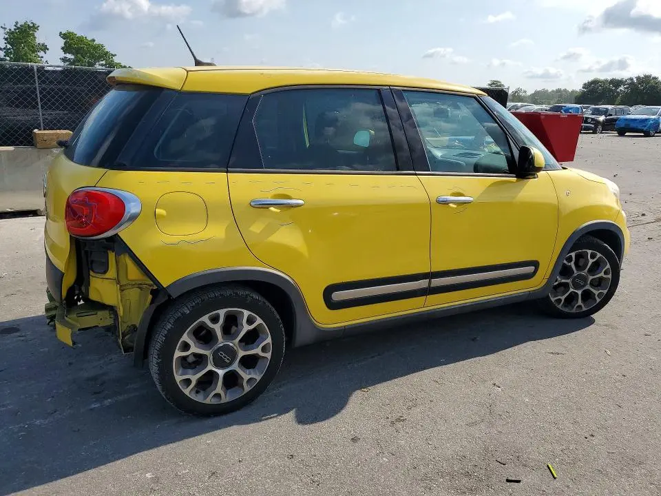 2014 FIAT 500L TREKKING  