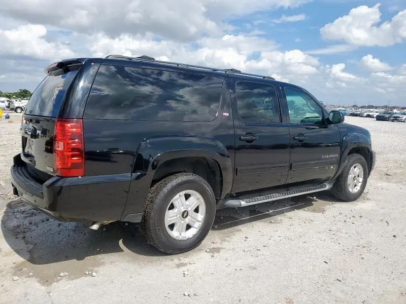 2011 CHEVROLET SUBURBAN K1500 LT  