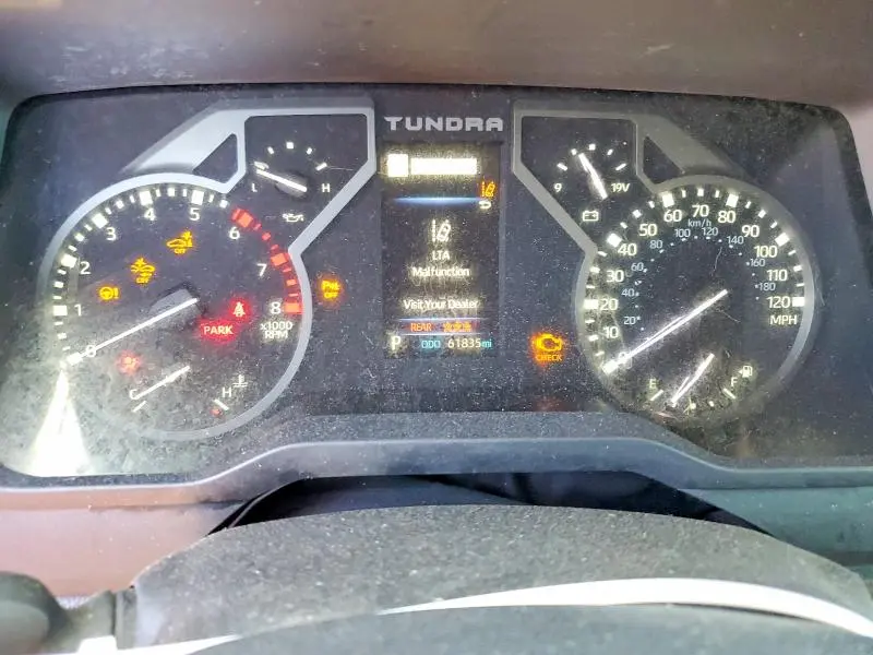 2022 TOYOTA TUNDRA CREWMAX SR5  
