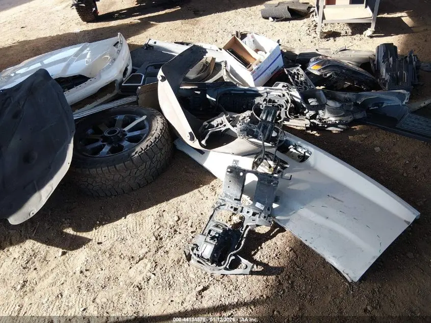 2021 RAM 2500 LARAMIE  4X2 6'4 BOX