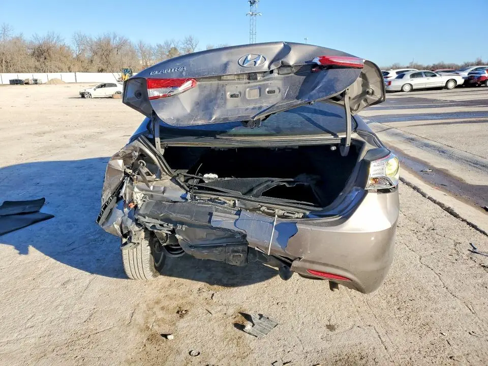 2012 HYUNDAI ELANTRA GLS  