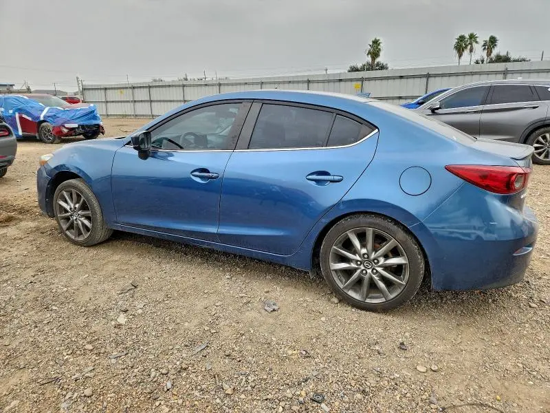 2018 MAZDA 3 TOURING  