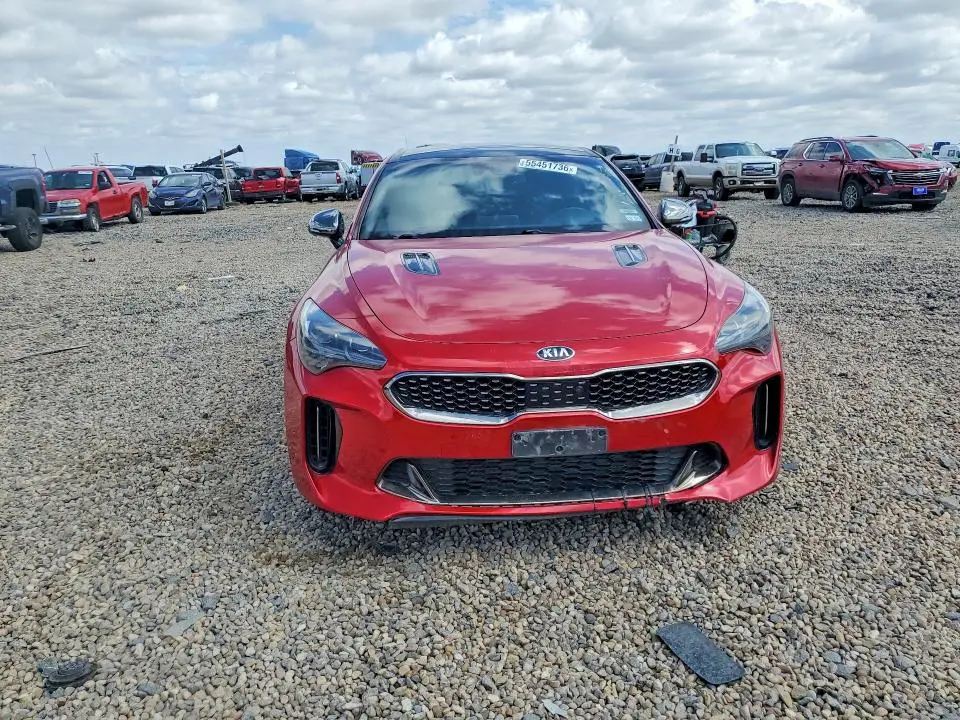 2019 KIA STINGER GT2  