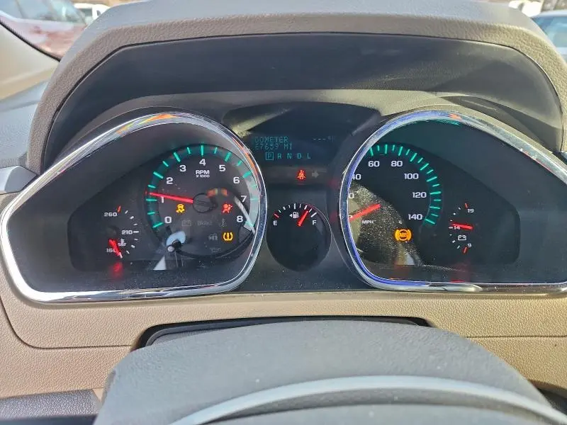 2011 CHEVROLET TRAVERSE LT  