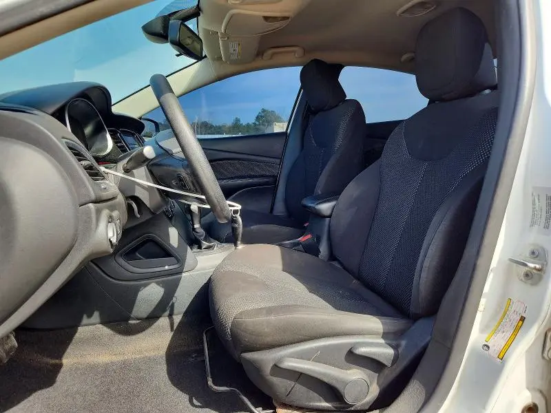 2015 DODGE DART SE  