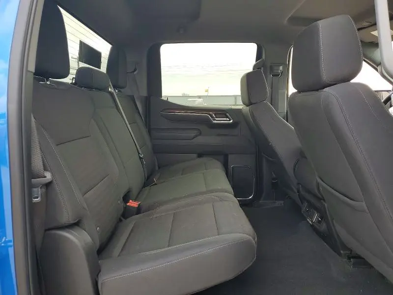 2025 CHEVROLET SILVERADO K1500 LT  