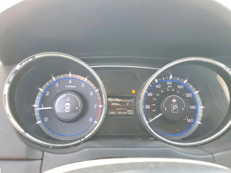 2013 HYUNDAI SONATA SE  