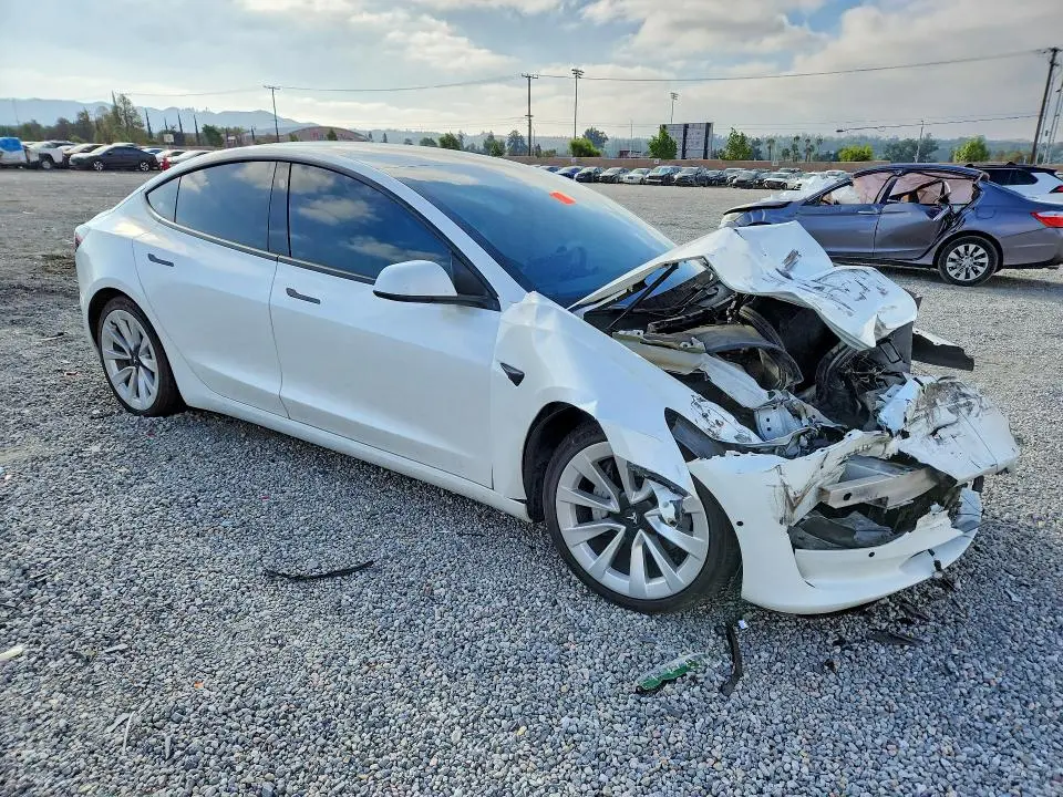 2021 TESLA MODEL 3   
