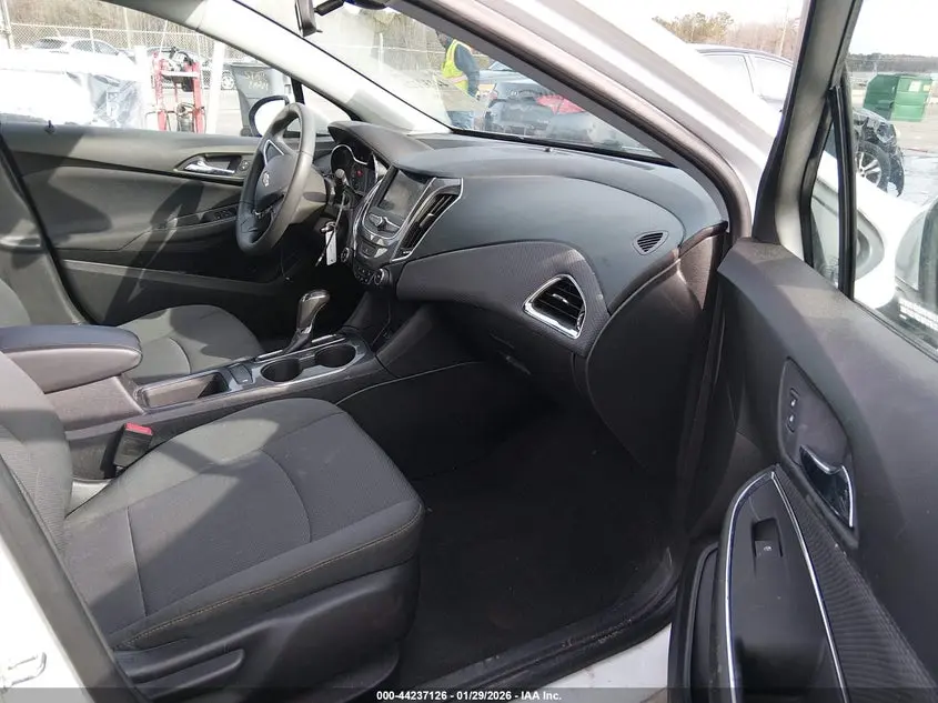 2019 CHEVROLET CRUZE LS
