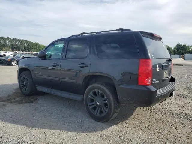 2011 GMC YUKON SLE