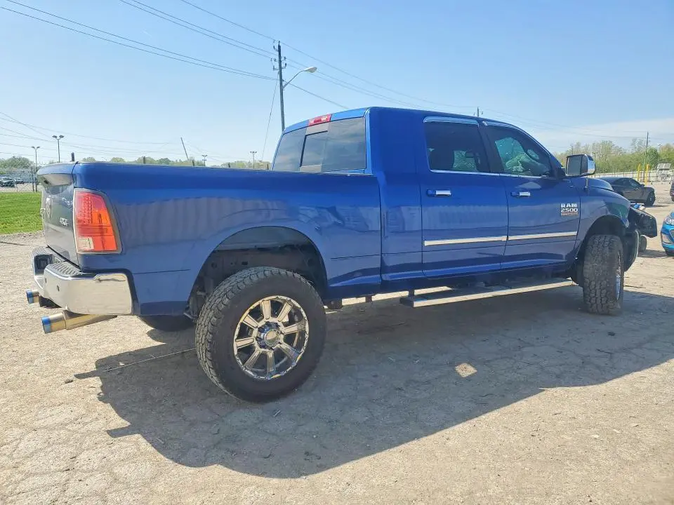 2015 RAM 2500 SLT  