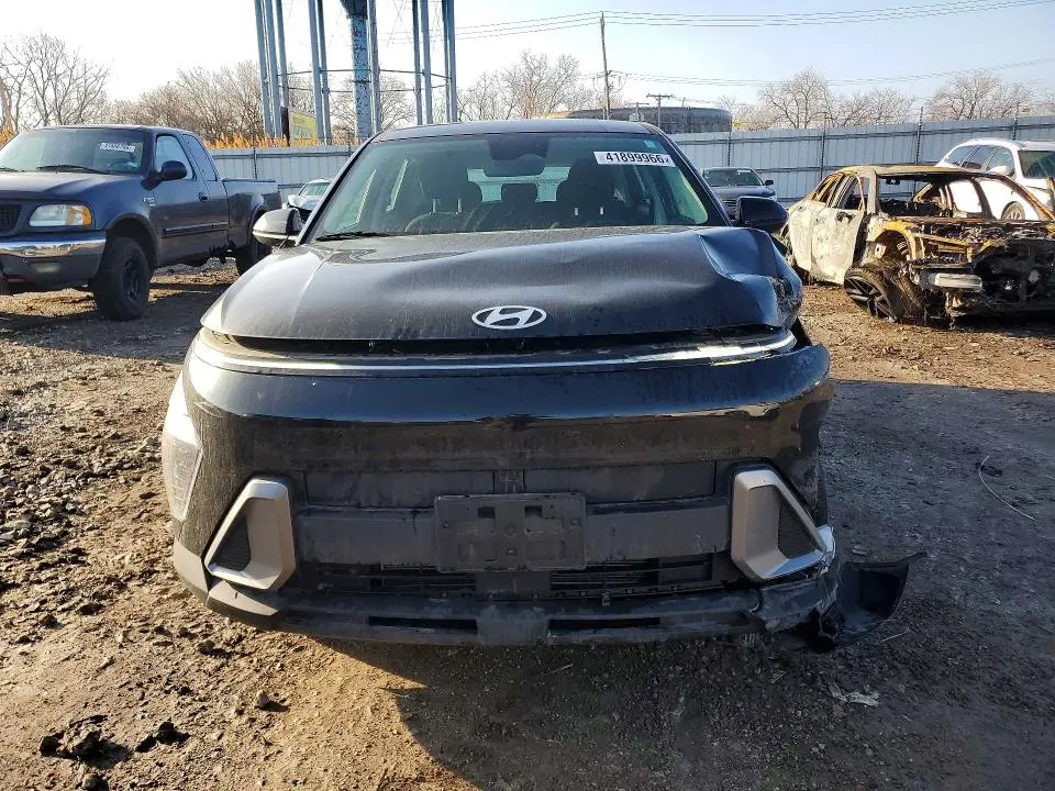 2025 HYUNDAI KONA SE  