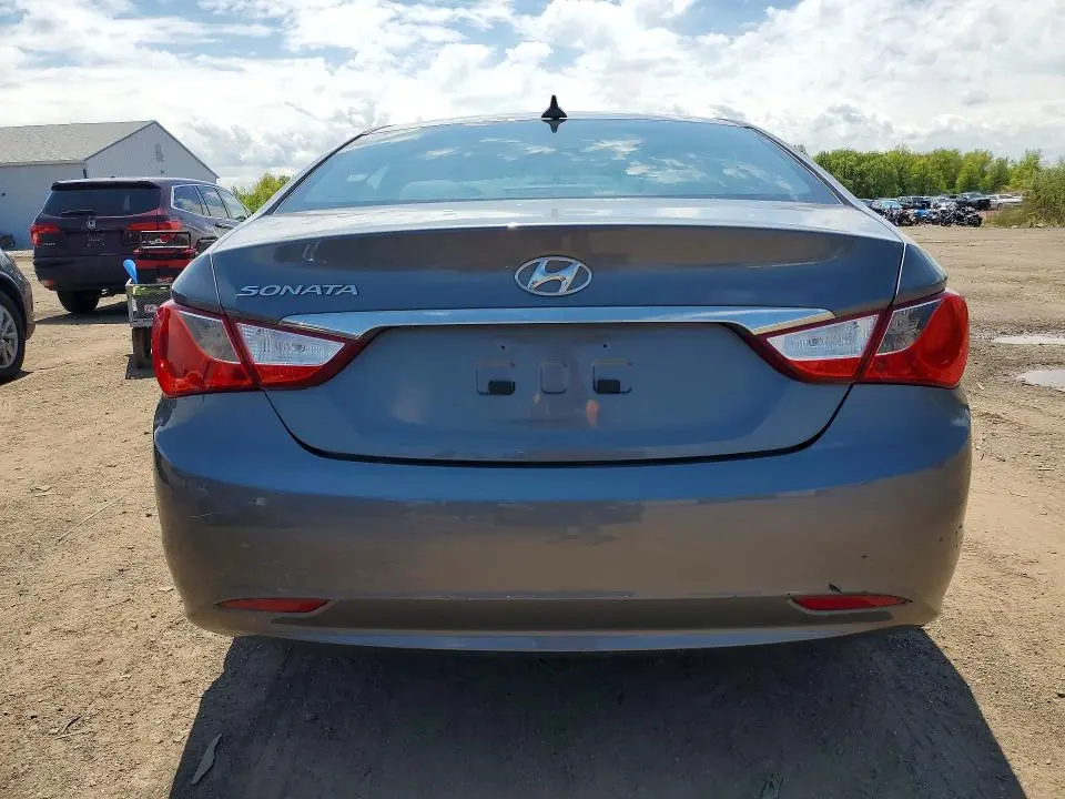 2013 HYUNDAI SONATA GLS  