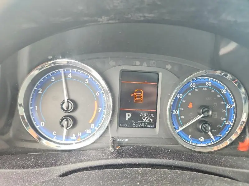 2017 TOYOTA COROLLA LE  