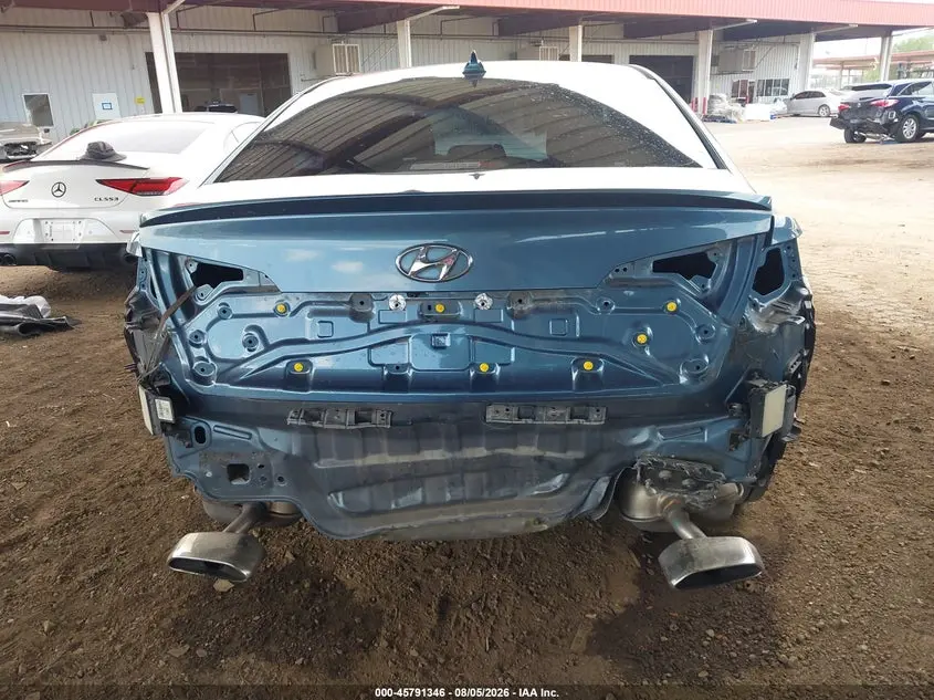 2016 HYUNDAI SONATA SPORT