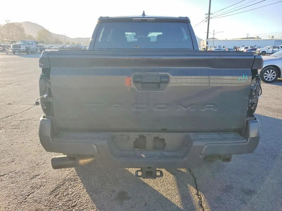 2025 TOYOTA TACOMA TRD SPORT  
