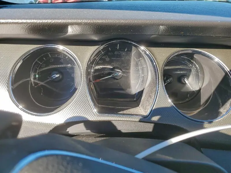 2011 FORD TAURUS SEL  