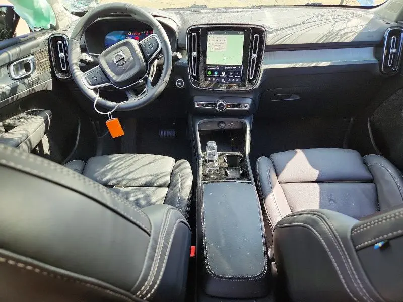 2026 VOLVO XC40 ULTRA  