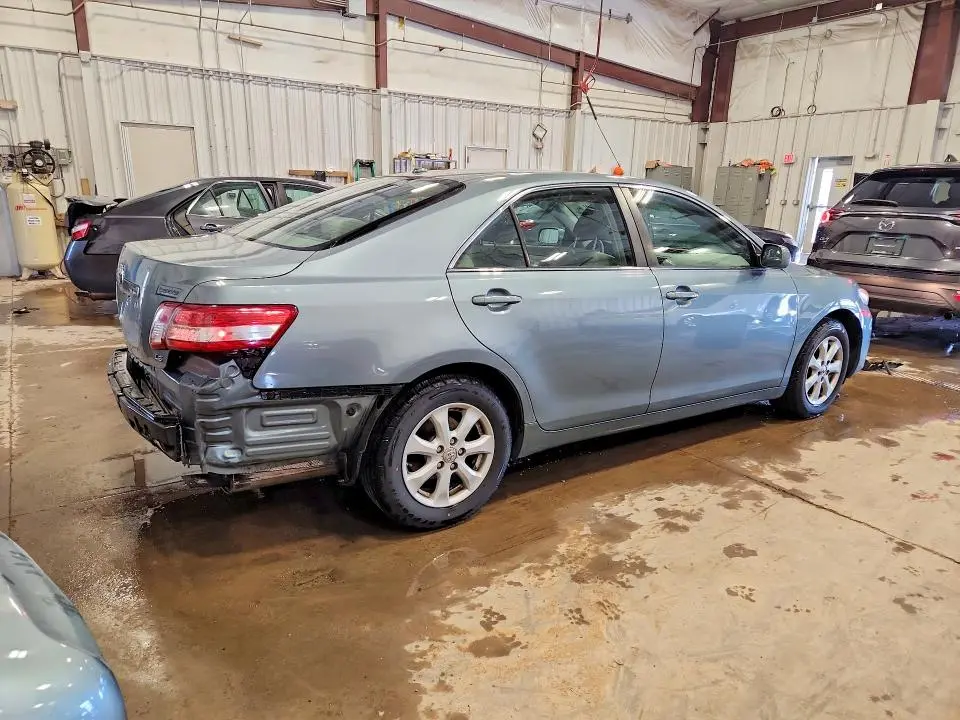 2011 TOYOTA CAMRY LE  