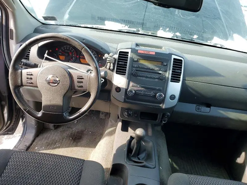 2011 NISSAN FRONTIER SV  