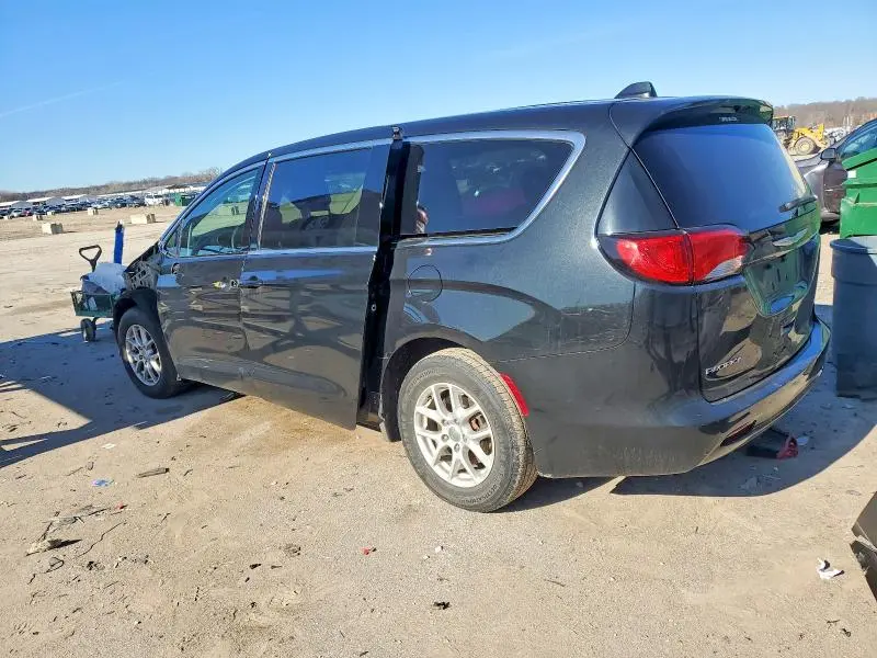 2017 CHRYSLER PACIFICA LX  