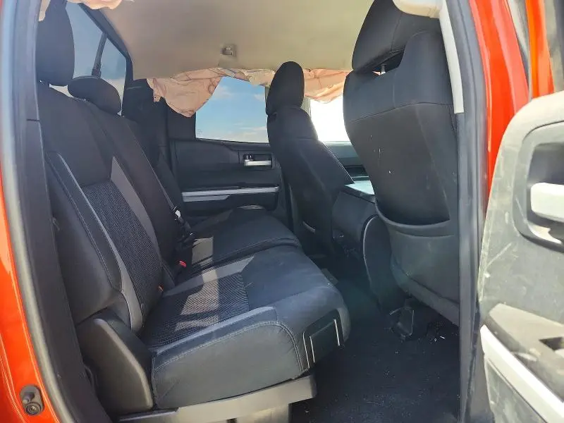 2017 TOYOTA TUNDRA SR5  