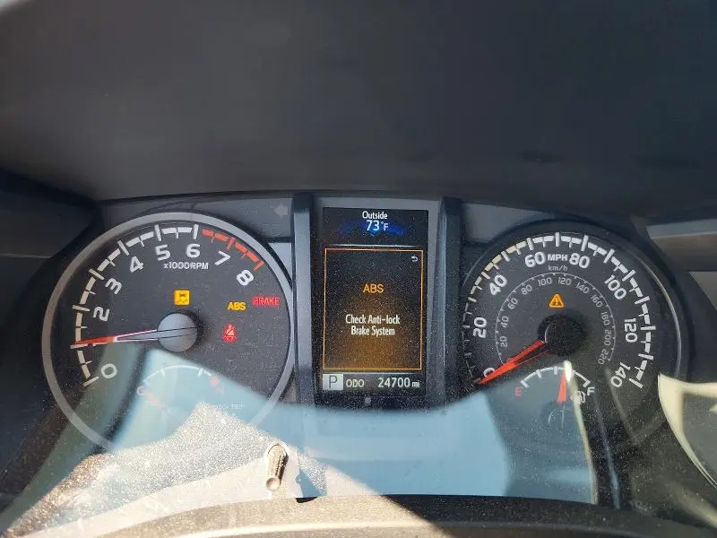 2022 TOYOTA TACOMA SR V6  