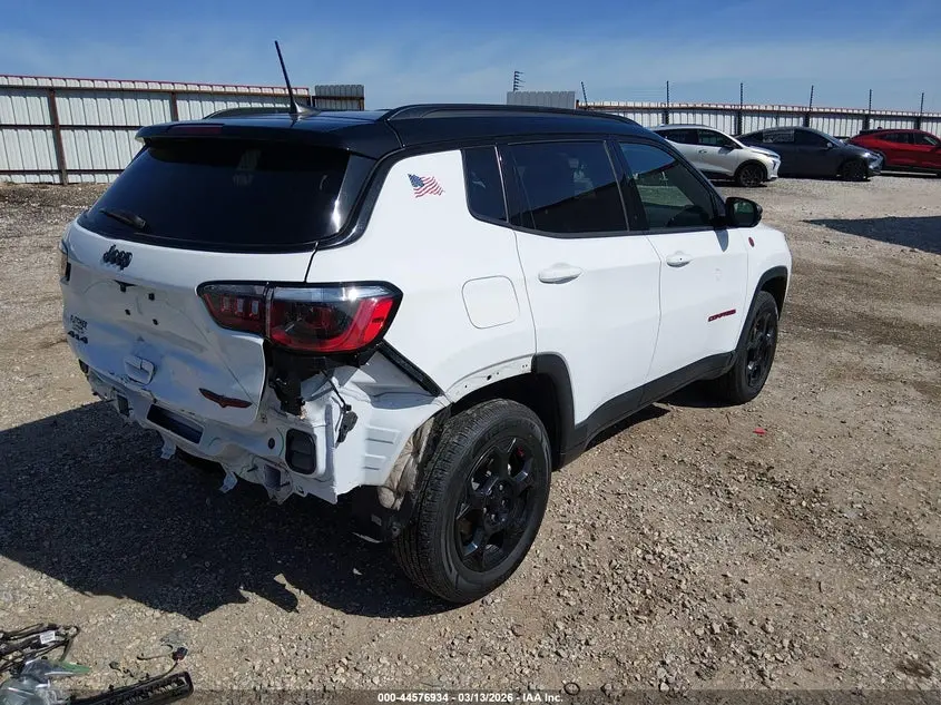 2024 JEEP COMPASS TRAILHAWK 4X4