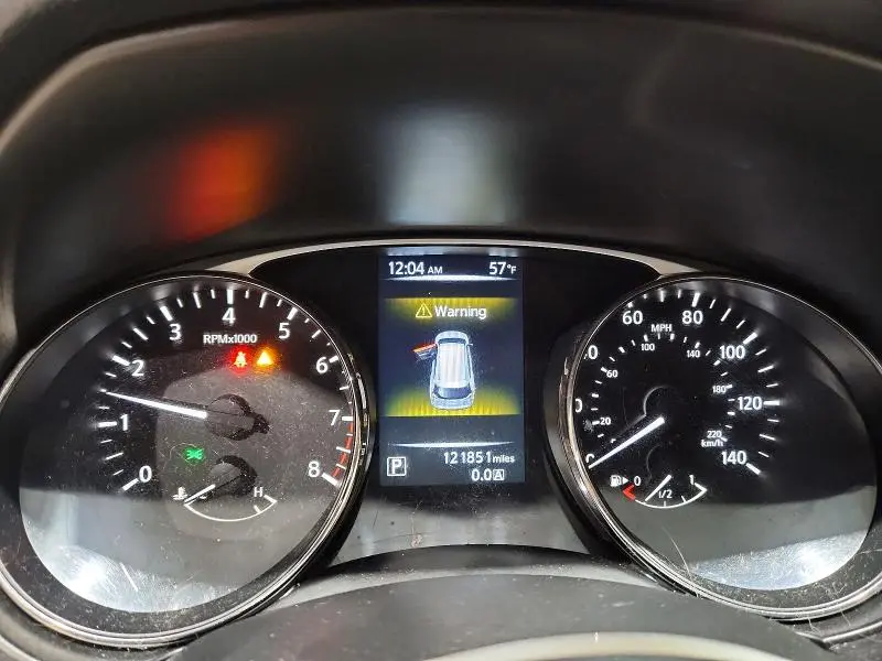 2015 NISSAN ROGUE SV  
