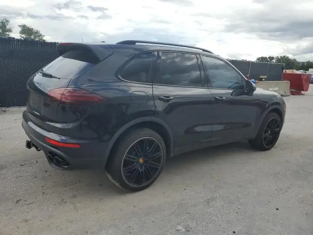 2017 PORSCHE CAYENNE S  
