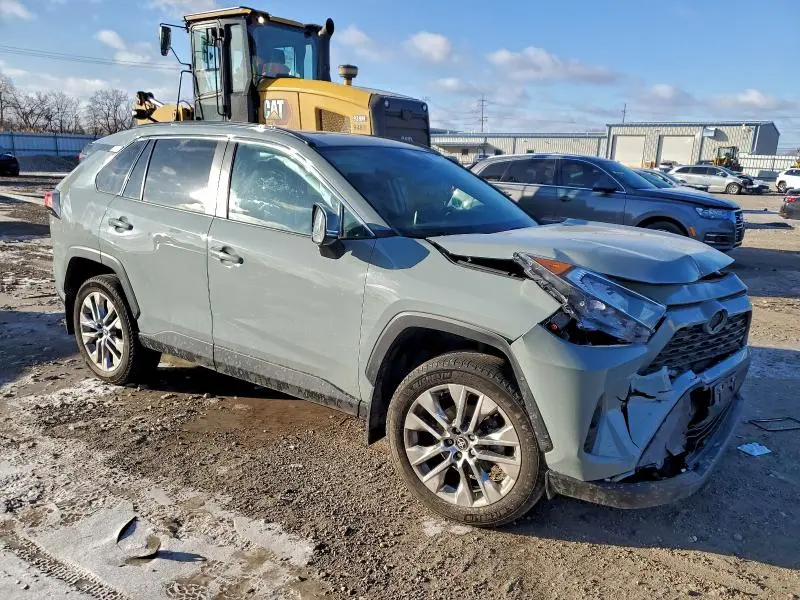 2021 TOYOTA RAV4 XLE PREMIUM  