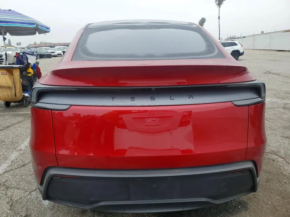 2026 TESLA MODEL Y   