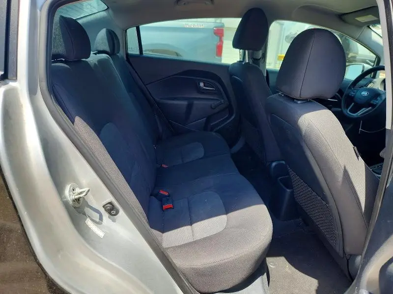 2015 KIA RIO LX  