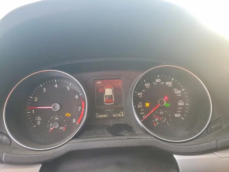 2019 VOLKSWAGEN PASSAT   